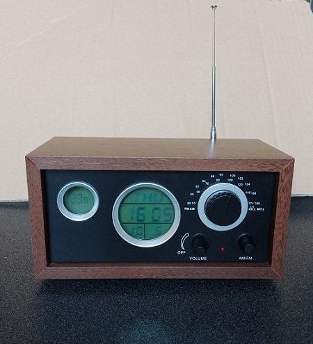 Radiolina in legno portatile a batterie